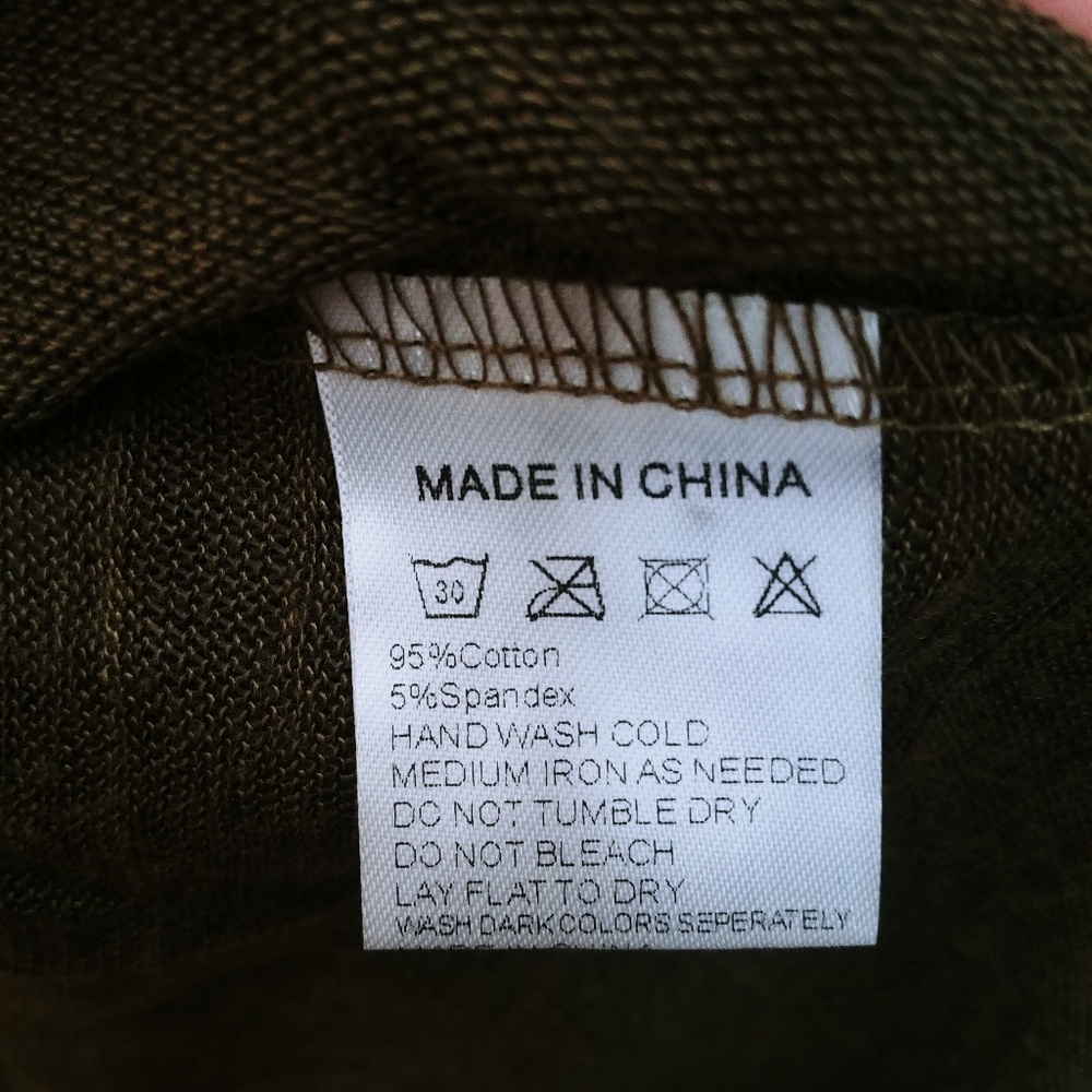 Leopard print shirt v-neck - Picture 5 of 6